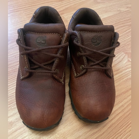 Boys Timberland shoes size 2 - Picture 5 of 9